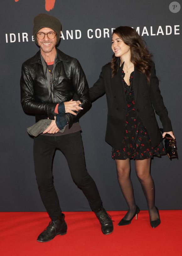 Calogero Maurici et sa fille Romy Maurici lors de l'avant-première du film "Monsieur Aznavour" au cinéma Le Grand Rex à Paris. © Coadic Guirec / Bestimage