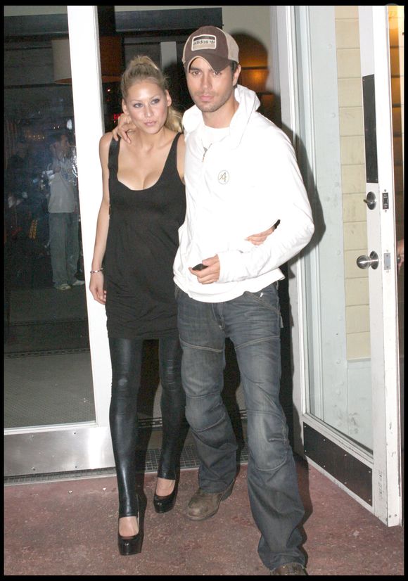 Enrique Iglesias et Anna Kournikova à Miami.

Photo : Kadena Press / Bestimage