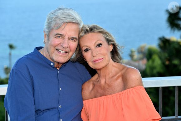 Exclusif - Rendez-vous avec l'acteur  Sorel ("Belle de Jour"), et sa femme Patricia à leur domicile, dans les hauteurs de Cannes, le 26 juillet 2023. 
© Bruno Bebert / Bestimage