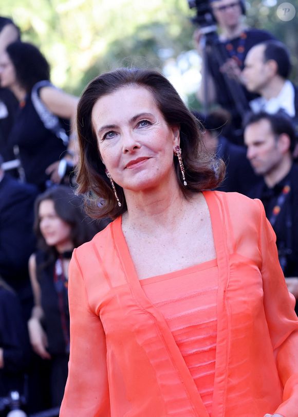 Carole Bouquet - Montée des marches du film " Le comte de Monte-Cristo " lors du 77ème Festival International du Film de Cannes, au Palais des Festivals à Cannes. Le 22 mai 2024
© Jacovides-Moreau / Bestimage
