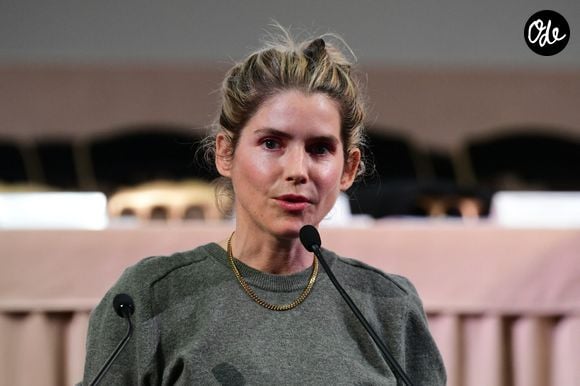 "Les familles recomposées ouvrent l’esprit, le cœur", a-t-elle confié à Gala.

Alice Taglioni lors de la 165ème vente aux enchères des Hospices de Beaune, en Côte-d'Or le 16 novembre 2025.

© Romain Doucelin / Bestimage