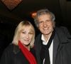 Pour lui rendre hommage, le chanteur de 77 ans a commandé un titre baptisé "Saint Nazaire", en écho au dernier vol de son frère qui se rendait de Loudun à La Baule.

Exclusif - Gerard Leclerc et son épouse Julie - People dans les backstage du concert de A.Chamfort "Dandy Symphonique" au Grand Rex à Paris. Le 23 mars 2022 © Denis Guignebourg / Bestimage