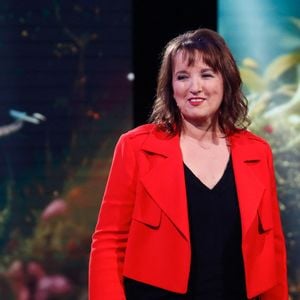 Anne Roumanoff lors de l'enregistrement de l'émission "Famille je vous aime" présentée par M. Drucker et qui sera diffusée le 13 juin 2025 sur France 3, aux Studios rive gauche à Paris, France, le 14 avril 2025. © Clovis-Gaffiot/Bestimage