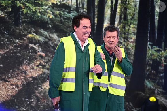 Exclusif - Les chevaliers du fiel, Eric Carriere et Francis Ginibre  - Enregistrement de l'émission "Vivement dimanche" au studio Rive gauche, le 18 mars 2025, présentée par M.Drucker, et diffusée le 23 mars 2025 sur France 3. 
© Guillaume Gaffiot / Bestimage