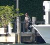 Et les deux tourtereaux ont décidé de profiter de leurs vacances en famille, sur leur bateau à Miami.

Anna Kournikova, enceinte, son compagnon Enrique Iglesias et leurs enfants, Lucy et Nicholas, 7 ans, et de leur petite sœur Mary, 5 ans, font une sortie en bateau à Miami, le 12 octobre 2025. 
©305SCHOCK / Bestimage