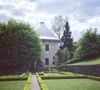 Après sa mort, Les Charmettes sont devenues un lieu de mémoire, fréquenté notamment par George Sand et Alphonse de Lamartine.

Les Charmettes, maison de l'écrivain à succès Jean-Jacques Rousseau à Chambéry.