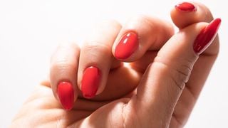Manucure en résine ou en gel : quelle technique adopter pour des ongles impeccables plus longtemps ?
