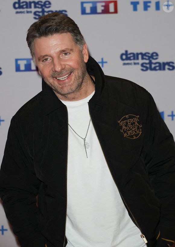 Par rapport à son premier passage

Philippe Lellouche - Photocall de lancement de la saison 2026 de "Danse avec les stars" (DALS) au siège de TF1 à Boulogne-Billancourt le 18 décembre 2025. © Coadic Guirec/Bestimage