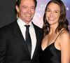 Mais le temps fort de la soirée, c'était son apparition aux côtés de sa nouvelle chérie, Sutton Foster.

Hugh Jackman et Sutton Foster à la première du gala de clôture de "Song Sung Blue" à Los Angeles, le 26 octobre 2025.

Photo : Backgrid USA / Bestimage


Pictured: Hugh Jackman, Sutton Foster