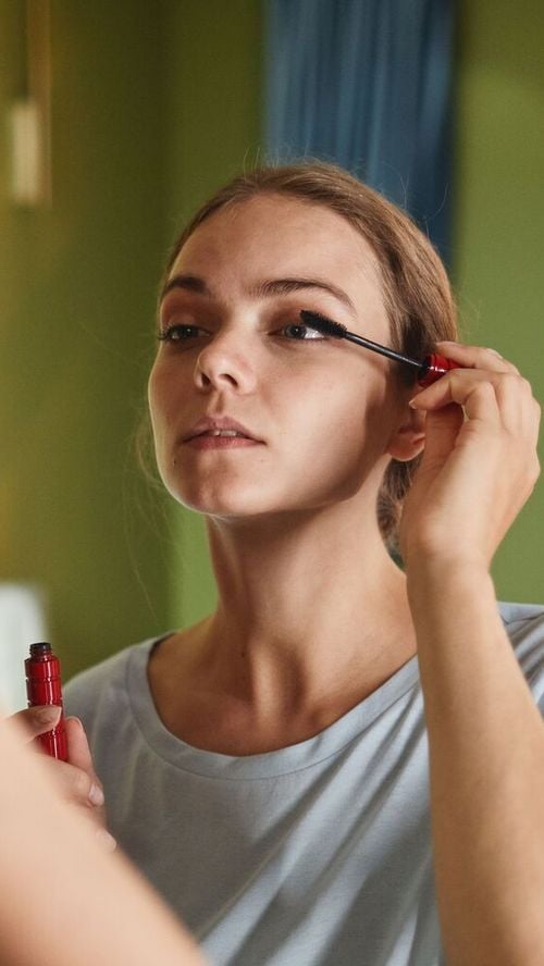 J'ai testé trois sérums pour la pousse des cils, voici ce que j'en pense