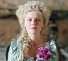 Deux bracelets ayant appartenu à Marie-Antoinette ont été vendus pour plus de 7 millions d'euros lors d'une vente aux enchères organisée par Christie's à Genève. 

Kirsten Dunst sur le tournage de "Marie-Antoinette". Agence/BestImage