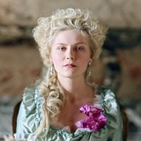 Restés deux siècles dans la même famille, les bracelets de Marie-Antoinette sertis de diamants dépassent toutes les estimations
