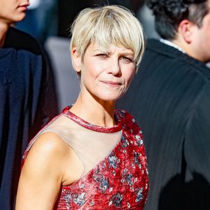 Pouvant se targuer d'être l'une des comédiennes les plus populaires du cinéma français, la mère de famille a volontiers évoqué son brillant parcours à nos confrères.

Marina Fois - Sorties du défilé de mode prêt-à-porter Louis Vuitton Printemps/été 2024 lors de la Fashion Week de Paris (PFW), dans le futur hôtel Louis Vuitton au 103, avenue des Champs-Élysées, à Paris, France, le 2 octobre 2023. © Christophe Clovis/Bestimage