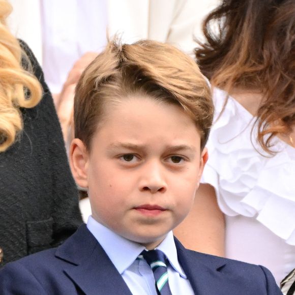 Le prince George, aîné de Kate Middleton et du prince William, a une longueur d'avance sur tous les autres enfants
Tennis : Wimbledon - Angleterre - Finale simple Messieurs- Victoire de Carlos Alcaraz Espagne contre Novak Djokovic Serbie - Royal Box - Prince George Chryslene Caillaud / Panoramic / Bestimage
