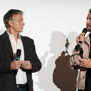 Les deux acteurs ont toutefois pris la situation avec humour et ont même plaisanté sur l’idée que Franck Dubosc coupe Philippe Lacheau dans son prochain film.

Franck Dubosc et Philippe Lacheau - Avant-première du film "Chien et chat" à l'UGC Normandie à Paris le 11 février 2024. © Coadic Guirec/Bestimage