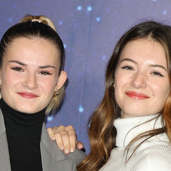 Alyzée Bois et Elsa Bois - Première du film Disney "Wish, Asha et la bonne étoile" au Grand Rex à Paris le 13 novembre 2023. © Coadic Guirec / Bestimage