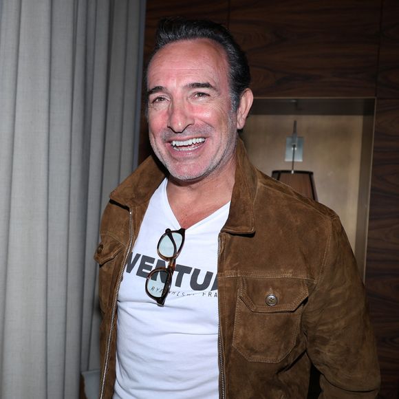 Jean Dujardin a fait une apparition publique à Paris 

Jean Dujardin - Vernissage de l'exposition photos et du livre "La Boxe fait son cinéma" à l’hôtel Brach à Paris. © Denis Guignebourg/Bestimage