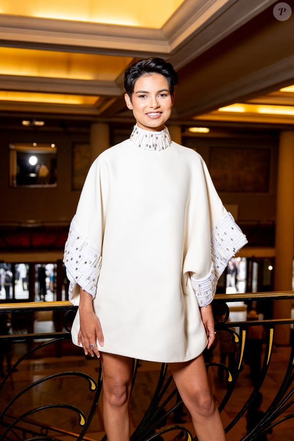 Eve Gilles (Miss France 2024) au défilé Stéphane Rolland Collection Haute Couture Automne/Hiver 2025-2026 lors de la Fashion Week de Paris (PFW) au théâtre des Champs-Élysées, à Paris, France, le 8 juillet 2025. © Pierre Perusseau/Bestimage