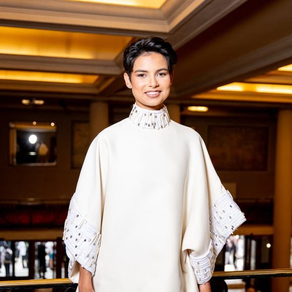 Eve Gilles (Miss France 2024) au défilé Stéphane Rolland Collection Haute Couture Automne/Hiver 2025-2026 lors de la Fashion Week de Paris (PFW) au théâtre des Champs-Élysées, à Paris, France, le 8 juillet 2025. © Pierre Perusseau/Bestimage