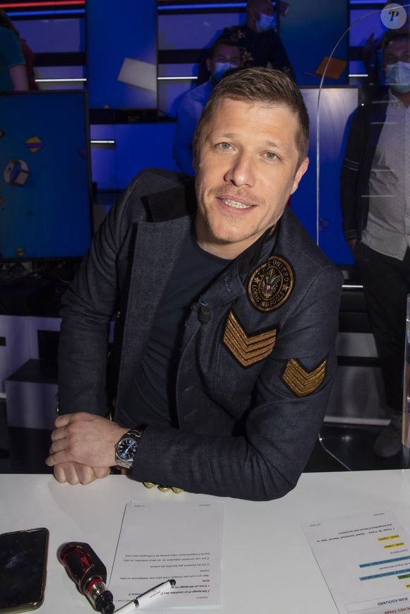 Jean-Edouard Lipa est aussi papa d'une petite fille

Exclusif - Jean-Edouard Lipa - Enregistrement de l'émission "Touche Pas à Mon Poste (TPMP)", présentée par C.Hanouna et diffusée en direct le 20 mai sur C8
© Jack Tribeca / Bestimage