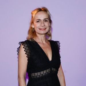 Sandrine Bonnaire (prix "vie d'artiste") lors de la première édition de "La nuit des artistes" à l'initiative de l'ADAMI au Pachamama à Paris le 27 mars 2023. © Christophe Clovis / Bestimage