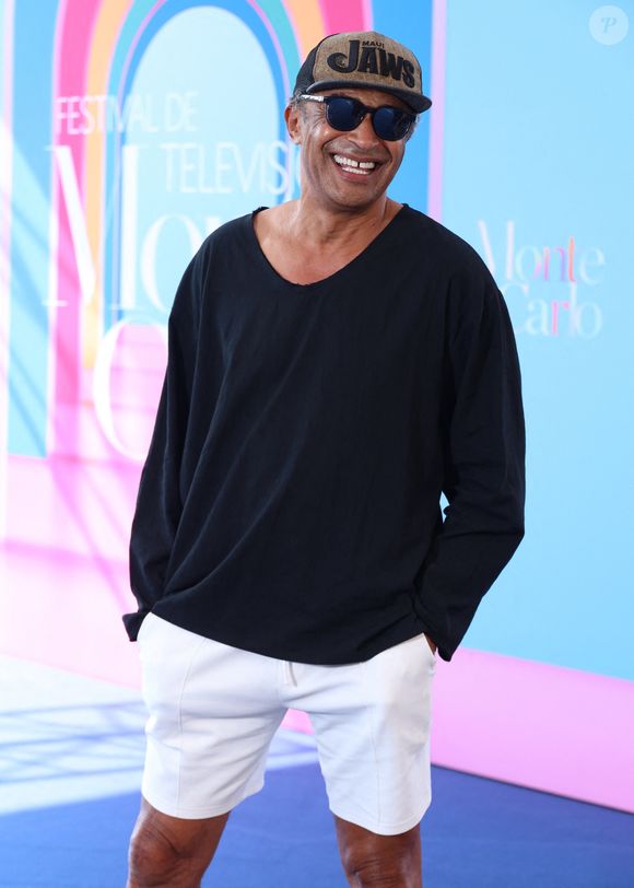 En octobre 2024, ils accueillent leur fille Keelaani.

Yannick Noah au photocall du téléfilm "Mort sur terre battue" lors du 64ème Festival de télévision de Monte-Carlo, le 17 juin 2025.
© Denis Guignebourg / Bestimage