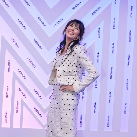 Son principal avantage est d'éliminer toute forme de privation sévère, contournant ainsi l'effet "yo-yo" et les frustrations systématiquement liées aux régimes restrictifs.

Nolwenn Leroy au photocall de la première de la série The Audacity lors du festival Series Mania 2026 à Lille, France, le 21 mars 2026. © Stéphane Vansteenkiste/Bestimage