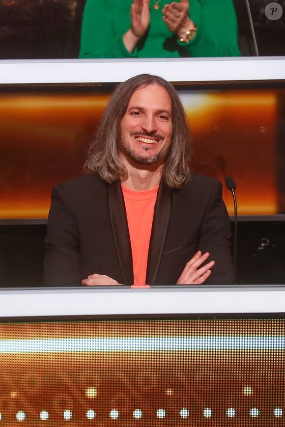 Exclusif  - Xavier, champion des 12 coups de midi lors de l'enregistrement de l'émission "100% logique" présentée par C. Feraud et qui sera diffusée le 29 mars au Studio du Lendit à Saint-Denis, France, le 14 décembre 2024. © Christophe Clovis/Bestimage