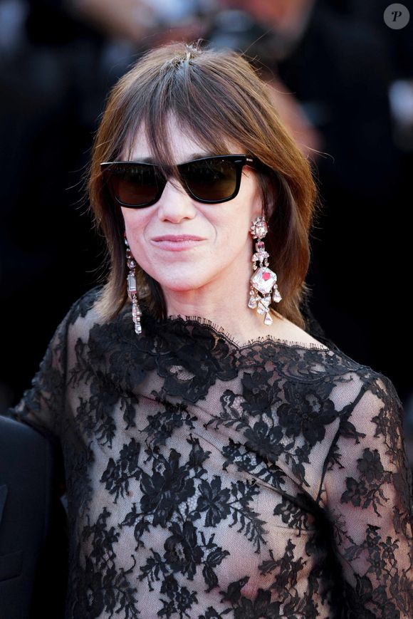 Charlotte Gainsbourg, lors du 77ème Festival International du Film de Cannes, le 19 mai 2024. © Norbert Scanella / Panoramic / Bestimage