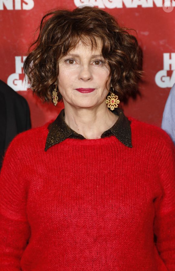 “Je n’ai pas crié, j’ai juste dit : ‘Ahhhh’ J’en pouvais plus, ça fait 6 heures qu’on supporte ça”, a-t-elle lancé à sa sortie

Anouk Grinberg - Avant-premiere du film "Heureux Gagnants" au cinéma Pathé Wepler à Paris le 4 mars 2024. © Marc Ausset-Lacroix/Bestimage