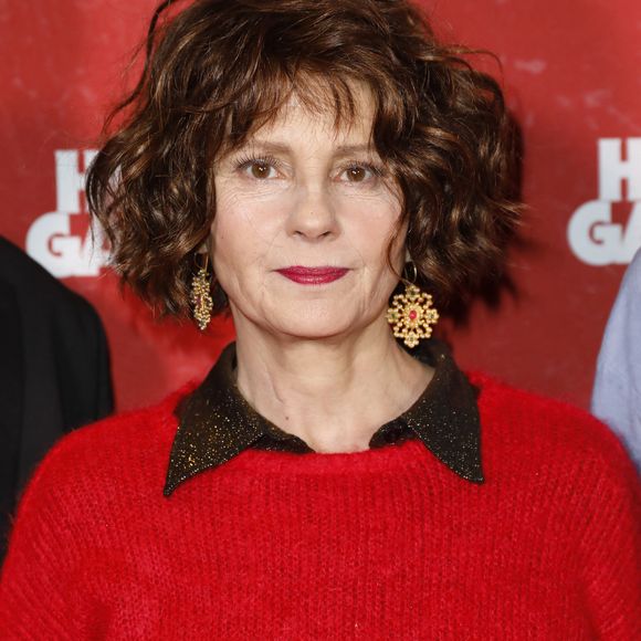 “Je n’ai pas crié, j’ai juste dit : ‘Ahhhh’ J’en pouvais plus, ça fait 6 heures qu’on supporte ça”, a-t-elle lancé à sa sortie

Anouk Grinberg - Avant-premiere du film "Heureux Gagnants" au cinéma Pathé Wepler à Paris le 4 mars 2024. © Marc Ausset-Lacroix/Bestimage