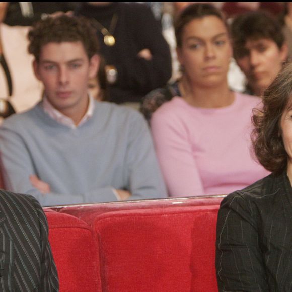 Leur couple n'a pas résisté à la mort de leur fille Laurette.

Michel et Stéphanie Fugain à l'enregistrement de l'émission "Vivement Dimanche"