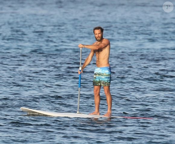 Le frère de Kate Middleton a indiqué que son premier vol aux côtés de son fils en direction du Mexique l'avait rempli d'effroi

Exclusif - Pippa Middleton et son frère James en train de faire du paddle à Saint-Barthélémy le 22 août 2015.