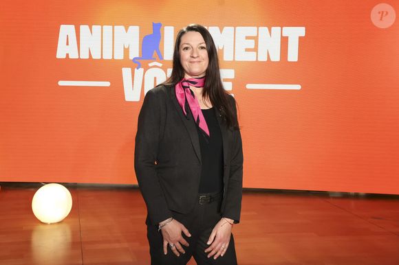 Exclusif - Maître Olivia Symniacos, lors de la présentation de l'équipe et du plateau de la nouvelle émission "Animalement Vôtre" présentée par Bernard Montiel et diffusée le dimanche 9 novembre dès 15.45 sur France 3, à Paris, France, le 13 octobre 2025. © Jack Tribeca/Bestimage