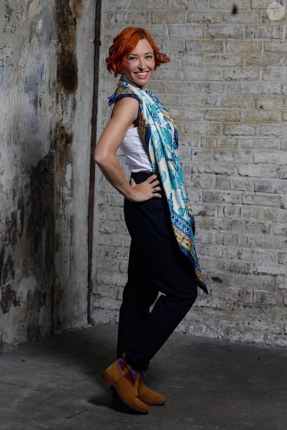 Exclusif - Natasha St-Pier en prise de vue studio en marge du tournage du clip "Je garde le sourire !" de l'association Laurette Fugain dans les Studios de l'Usine à Paris, France, le 19 septembre 2024. © Christophe Clovis/Bestimage