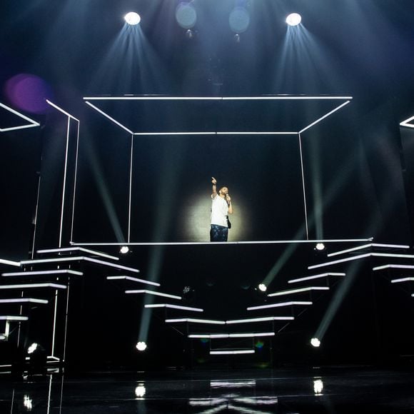 Cet humoriste et comédien a quitté son petit village du Gard pour s'établir à Paris.

Exclusif - Malik Bentalha - Spectacle de Malik Bentalha "Encore" au Dome de Paris - Palais des Sports à Paris. © Cyril Moreau/Bestimage