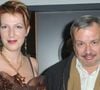 Elle explique : "C’est l’histoire d’un petit personnage que je dessinais, adolescente, quand je m’ennuyais en classe (ce qui arrivait souvent et m’a permis d’acquérir un certain niveau…)."

Natacha Polony et son mari Perico Legasse - People au Defile du 19eme salon du chocolat 2013 a la Porte de Versailles a Paris le 29 octobre 2013.