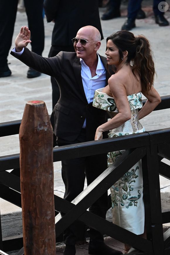 Jeff Bezos et sa femme Lauren Sanchez à la veille de leur cérémonie de mariage à Venise en Italie le jeudi 26 juin 2025.
Crédit : SGP / BESTIMAGE