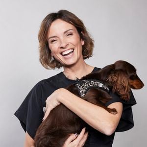 Exclusif - Isabelle Ithurburu - Studio avec les invités de l'enregistrement de l'émission "La chanson secrète N°14", présentée par N.Aliagas et diffusée le 26 décembre sur TF1, à Paris, France, le 9 décembre 2025. © Jacovides-Moreau/Bestimage