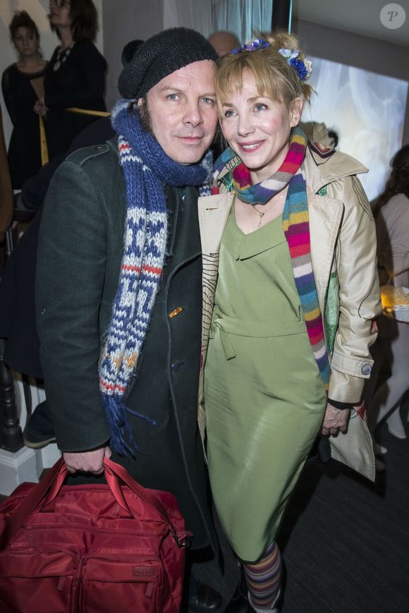 Philippe Katerine et sa compagne Julie Depardieu - Arielle Dombasle présente son parfum "Le secret d'Arielle" par Mauboussin à la Galerie du Passage de Pierre Passebon à Paris le 16 février 2016 OLIVIER BORDE / BESTIMAGE