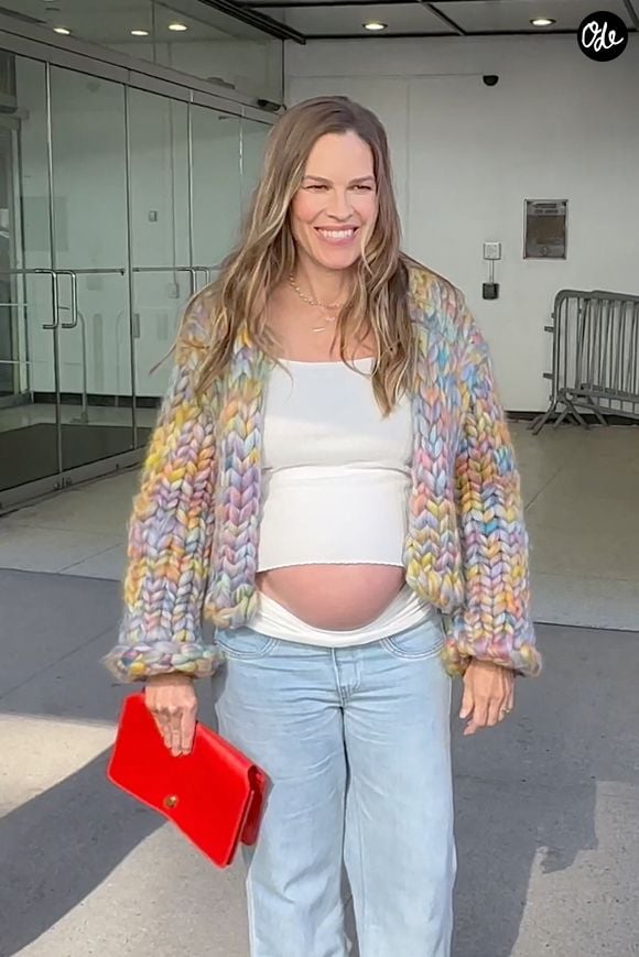 Elle a également répondu à ceux qui craignent qu’elle ne puisse pas voir grandir ses enfants.

Hilary Swank à son arrivée au 'The Drew Barrymore' Show. Photo par Backgrid USA / Bestimage