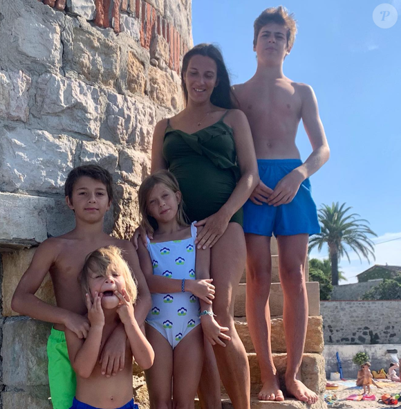 Elsa Laforce, à la tête d'une fratrie de cinq enfants dans "Familles nombreuses, la vie en XXL" sur TF1.