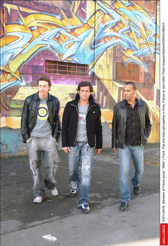EXCLUSIF. Les membres du groupe français 2Be3- (Frank, Filip et Adel) se réunissent à Paris, France, en avril 2004. Photo Grégoire Mahler/KORAVA/ABACA.