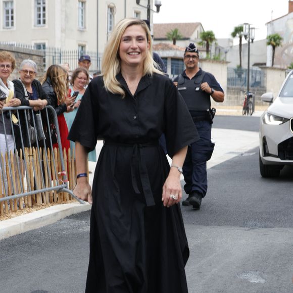 Julie Gayet - Arrivées au cinéma CGR lors de la 18ème édition du Festival du Film Francophone de Angoulême (FFA) le 27 août 2025.

© Coadic Guirec / Bestimage