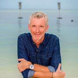 Une ancienne aventurière de "Koh-Lanta" a vécu un moment difficile.

Portrait officiel de Denis Brogniart pour "Koh-Lanta, le Feu sacré". ©A.ISSOCK/ALP/TF1