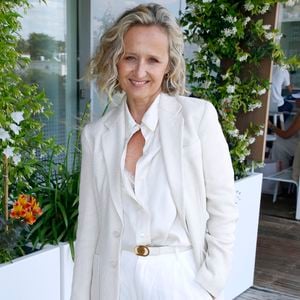 Exclusif - Caroline Roux - Déjeuner dans la loge de France Télévisions lors de la Finale Hommes des Internationaux de France de Tennis de Roland Garros 2024 - Jour 15 à Paris. Le 9 Juin 2024. 
© Bertrand Rindoff / Bestimage