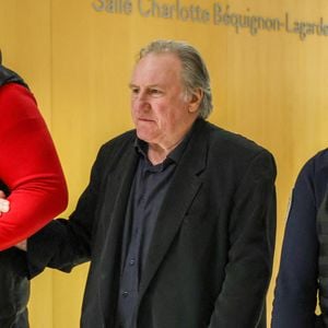 Gérard Depardieu à son procès pour agressions sexuelles sur deux femmes lors d'un tournage de film en 2021, au tribunal correctionnel de Paris, France, le 27 mars 2025. © Denis Guignebourg/Bestimage