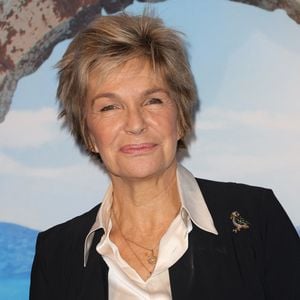 Véronique Jannot “cultive des arbres fruitiers, des oliviers aussi, dont elle récupère 30 litres d’huile auprès de la coopérative” expliquait "Libération"

Véronique Jannot - Soirée de gala pour la première de la comédie musicale "Mamma Mia ! Le Musical" au Casino de Paris le 26 octobre 2023. © Coadic Guirec/Bestimage