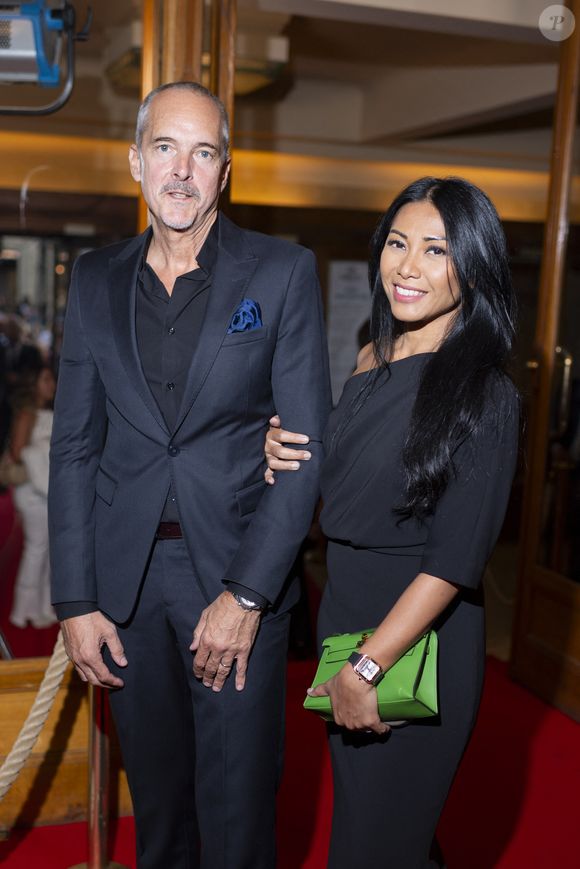 Si l'artiste, mariée à Christian Kretschmar, est surtout connue pour ses chansons, Anggun a déjà joué la comédie dans plusieurs feuilletons.

Anggun et son mari Christian Kretschmar - Arrivées intérieures au "concerto pour la paix" de Omar Harfouch au théâtre des Champs Elysées à Paris le 18 septembre 2024.

© Perusseau / Tribeca / Bestimage