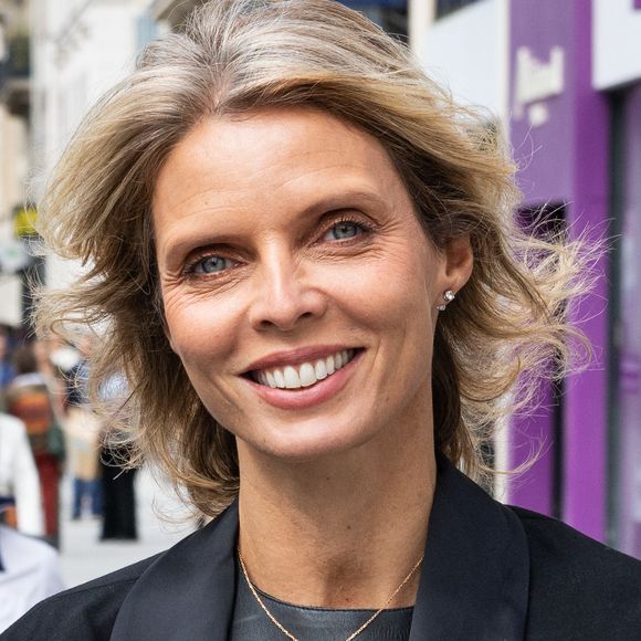 Sylvie Tellier - Célébrités à la sortie des studios RTL à Neuilly-sur-Seine le 17 septembre 2025. Agence / Bestimage